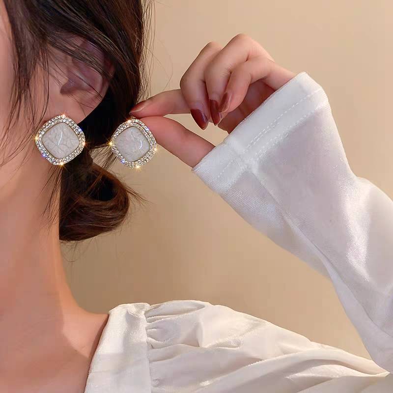 French retro pearl earrings new high-end earrings