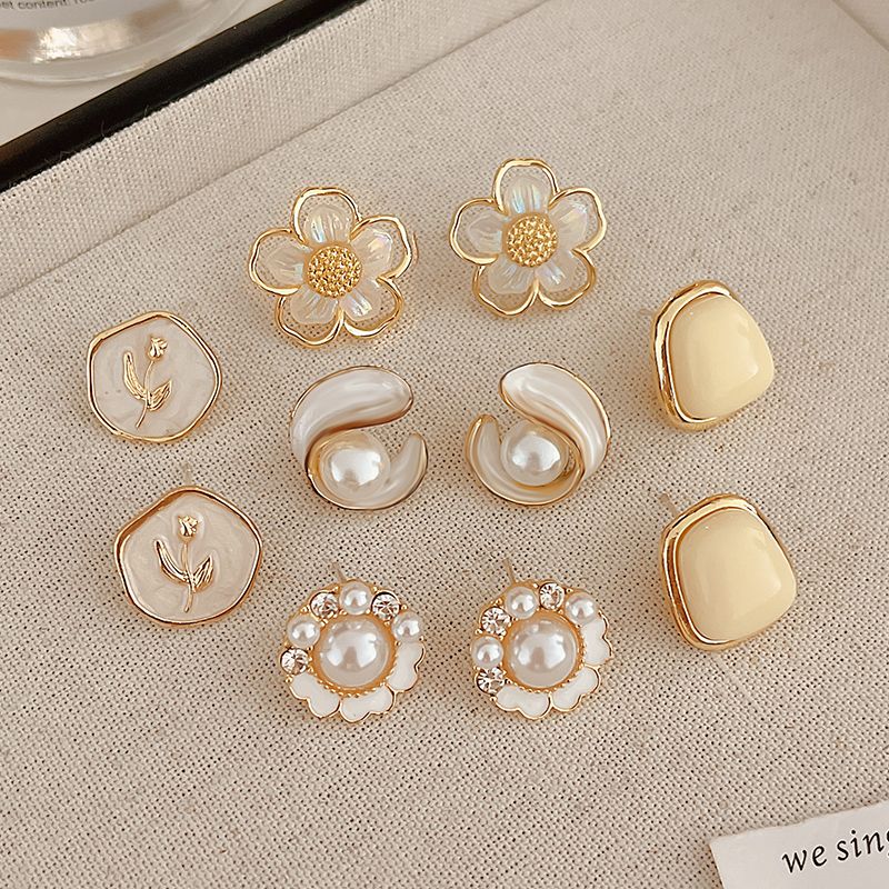 Simple and versatile pearl earrings new trendy Internet celebrity temperament earrings