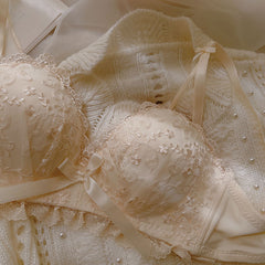 Sweet cream Japanese embroidered lace push-up no wire bra