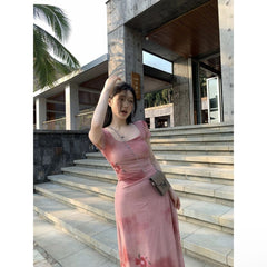 French pink slim-fit pleated printed U-neck dress with elegant waist a long dress
