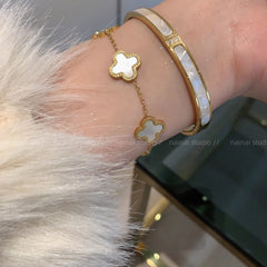 Elegant Four-Leaf Clover Bracelet - Light Luxury Mother-of-Pearl Design