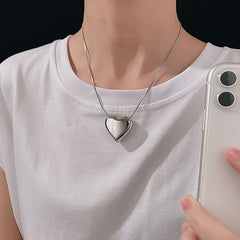 Double-Sided Heart Titanium Steel Necklace – Light Luxury Clavicle Chain