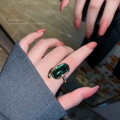 Elegant Green Statement Ring for Women – Adjustable Fashion Open Ring, Minimalist Niche Design