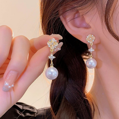 Vintage French Tassel Pearl Earrings – Light Luxury Statement Jewelry