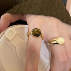 Natural Stone Open Ring for Women - Vintage Elegant, Fashionable Niche Design, Trendy Friendship Ring