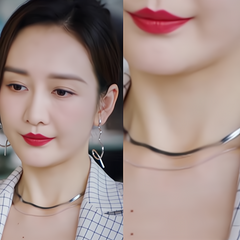 Double Layered Snake Chain Necklace for Women – High-End Gold Titanium Steel Vintage Clavicle Choker