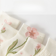 Breathable Moisture-Wicking, Odor-Resistant & Sweet Design lightweight women's socks