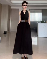 Black Elegant V-Neck Halter Maxi Dress – Sleeveless Slim Fit Luxury Summer Dress for Women