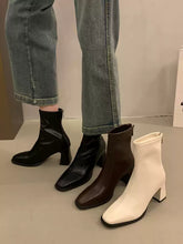 Women's Soft Leather Chunky Heel Slim-Fit Chelsea Ankle Boots