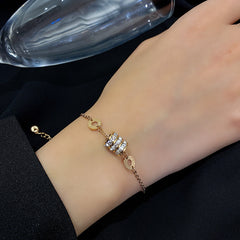 Women's Light Luxury Bracelet – Simple High-End Niche Fashion Design