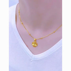 Gold Four-Leaf Clover Titanium Steel Necklace – Hypoallergenic, Fade-Resistant Clavicle Chain