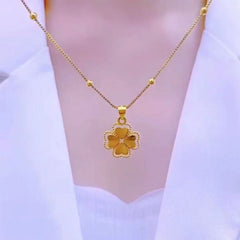 Gold Four-Leaf Clover Titanium Steel Necklace – Hypoallergenic, Fade-Resistant Clavicle Chain