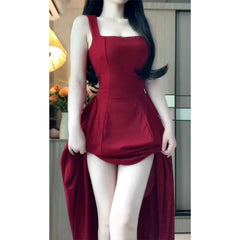 Elegant Red French-Style Hepburn Spaghetti Strap Dress – Slim Fit Long Dress with Square Neck