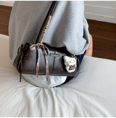 Vintage Chic Shoulder Baguette Bag