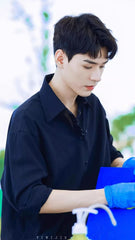 Black Minimalist Long Sleeve Shirt