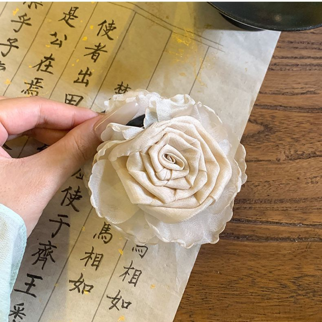 Camellia Flower Claw Clip – Elegant Hair Clip for Half-Up Styles