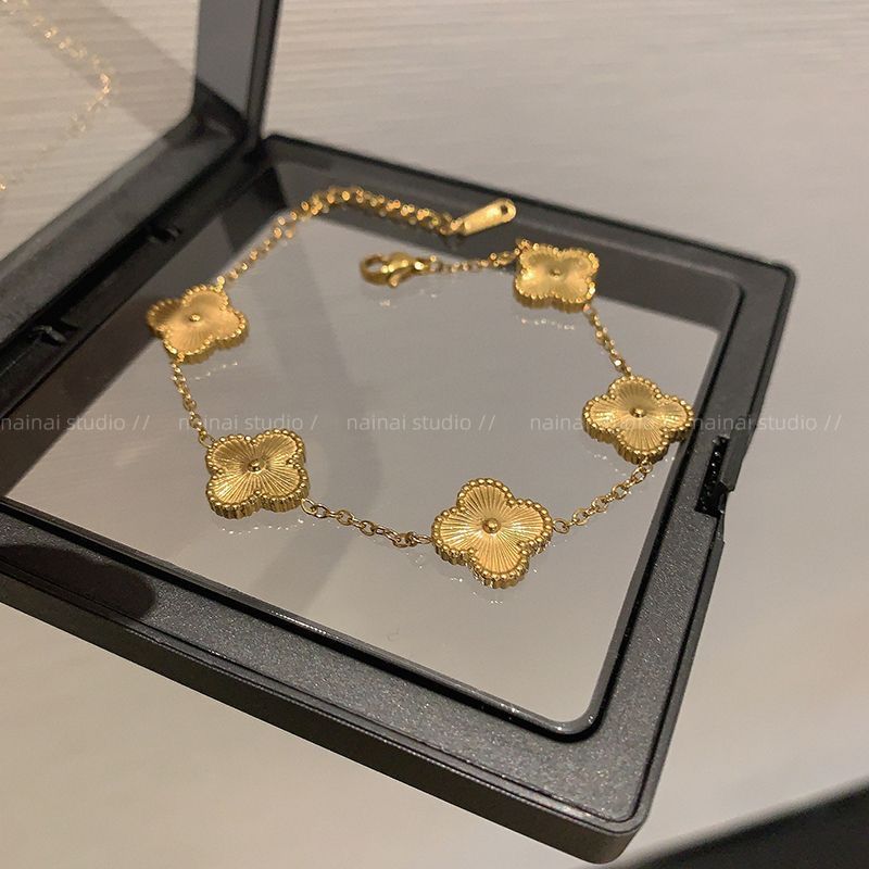 Roman Numeral Gold Bracelet - Light Luxury Titanium Steel Jewelry