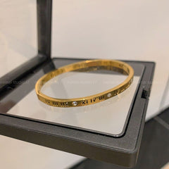 Roman Numeral Gold Bracelet - Light Luxury Titanium Steel Jewelry