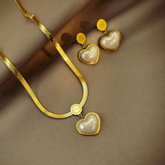 Vintage Pearl Necklace - Tarnish-Free Titanium Steel Light Luxury Jewelry