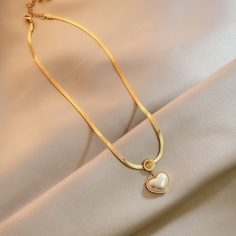 Vintage Pearl Necklace - Tarnish-Free Titanium Steel Light Luxury Jewelry