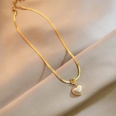 Vintage Pearl Necklace - Tarnish-Free Titanium Steel Light Luxury Jewelry