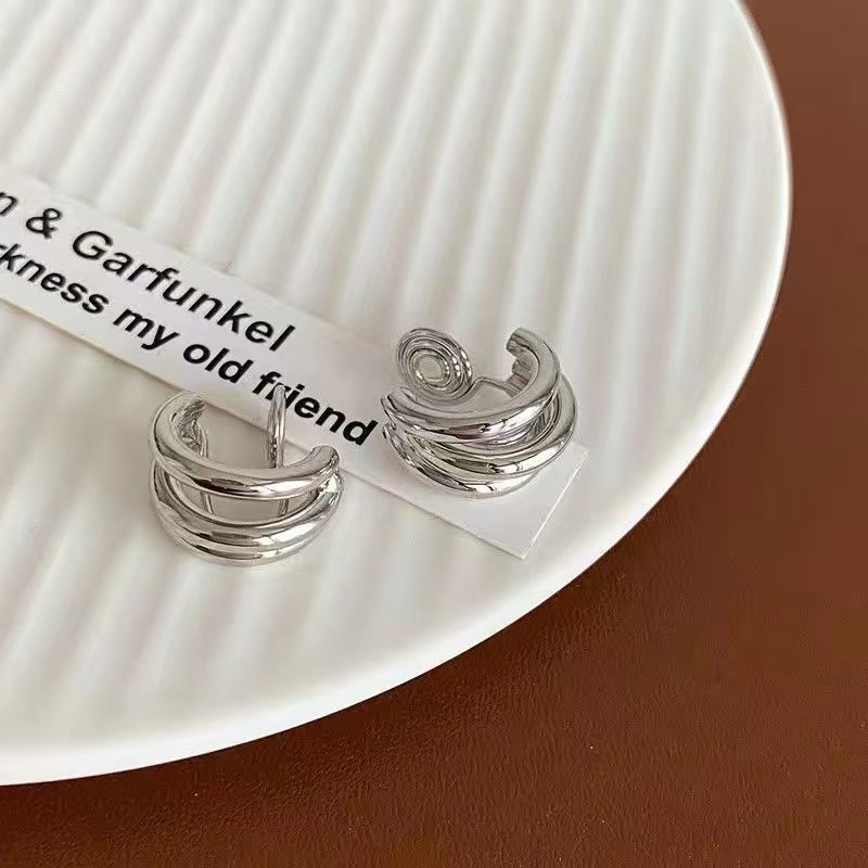 Minimalist Clip-On Hoop Earrings – No Piercing, Pain-Free Silver Hoops