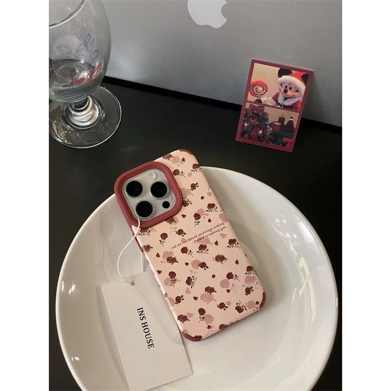 Vintage Floral Leather iPhone Case – Elegant & Protective for iPhone