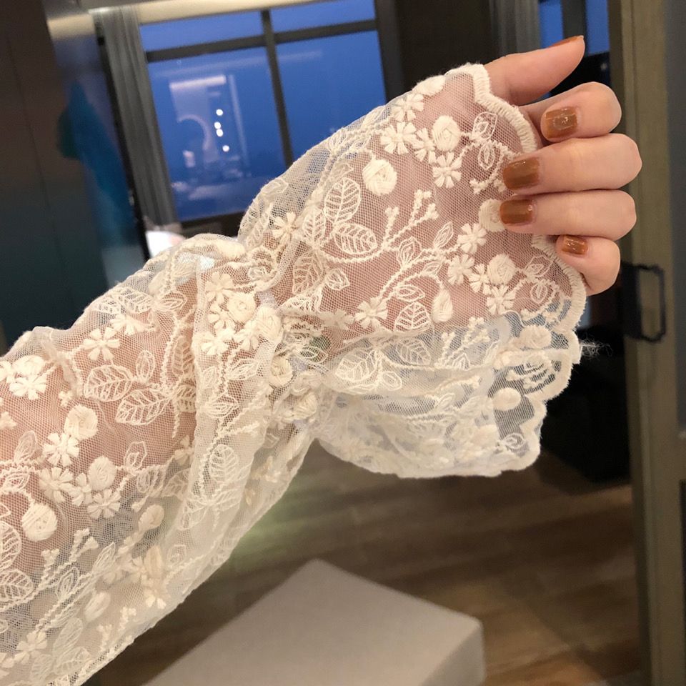 Chic Lace Mesh Blouse – Semi-Turtleneck Elegant Base Layer