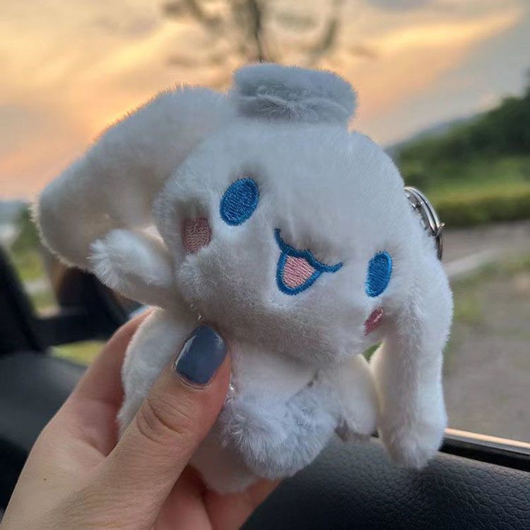 Adorable Cinnamoroll Plush Keychain – Fluffy Bag & Key Pendant