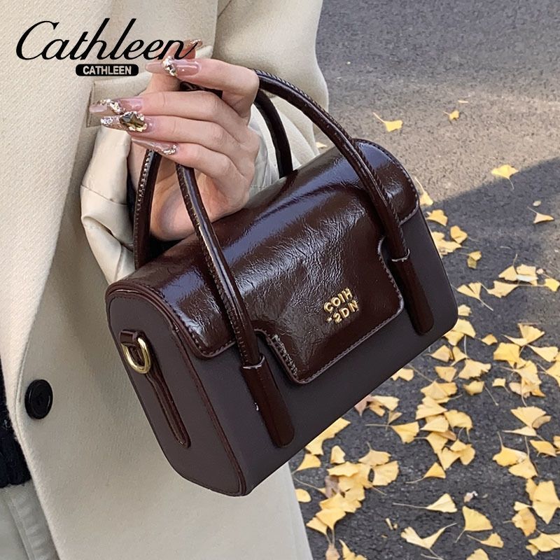 Kaisilin Matte Square Handbag – Elegant Vintage Shoulder & Crossbody Bag