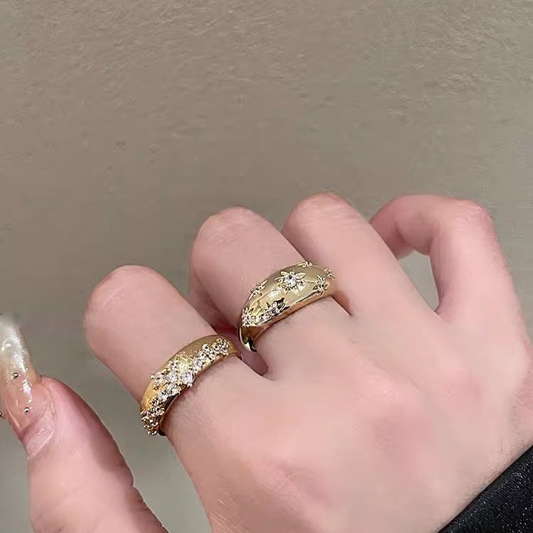 Vintage Wide Band Rhinestone Ring – Brushed Retro Statement Ring for Women