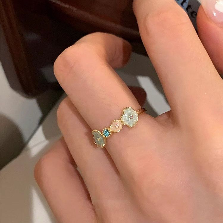 Blue Enamel Mother-of-Pearl Ring – Light Luxury Summer Statement Ring for Women