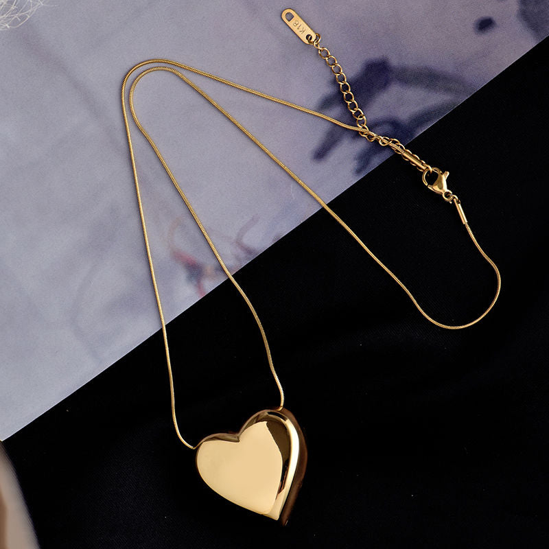 Double-Sided Heart Titanium Steel Necklace – Light Luxury Clavicle Chain