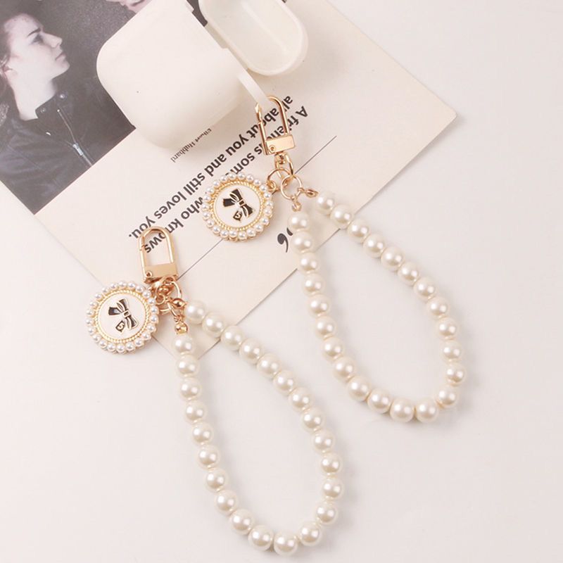 Chic Pearl Wrist Strap – Chanel-Inspired Phone Chain for Women