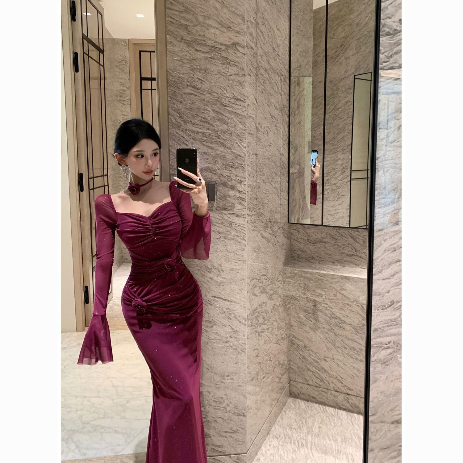 Elegant Bloom Waist-Cinching Floral Dress –Slim Fit