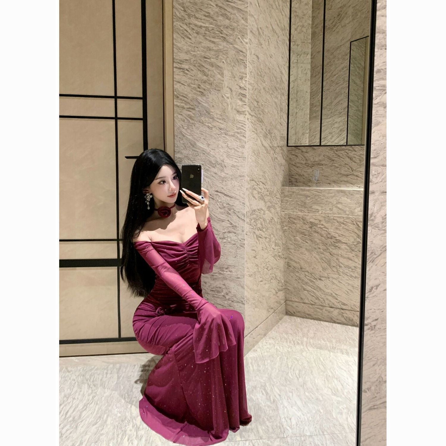 Elegant Bloom Waist-Cinching Floral Dress –Slim Fit