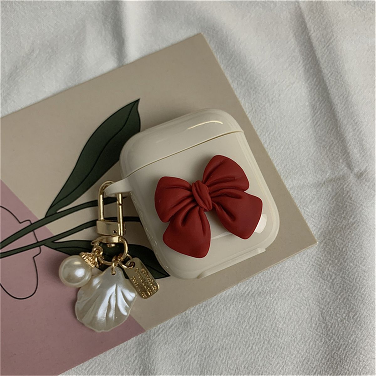 Princess Bow Pearl Shell Wireless Earbuds Case