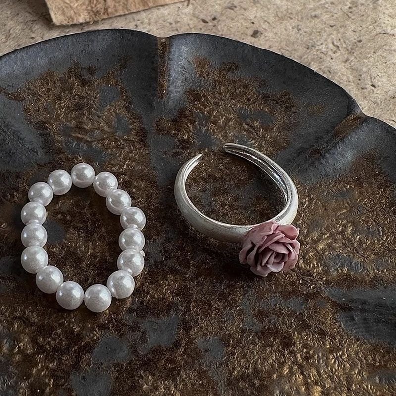 French Vintage Pearl Ring Set – Baroque Elastic Band, Adjustable Open Ring, Elegant Minimalist Design