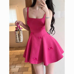 Square Neck Sleeveless Dress – Elegant Short Dress with Bow Detail and Slim Fit