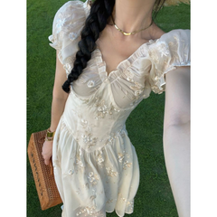 Elegant Vintage Floral Dress – Sunset Flo Embroidered Slim-Fit Gown