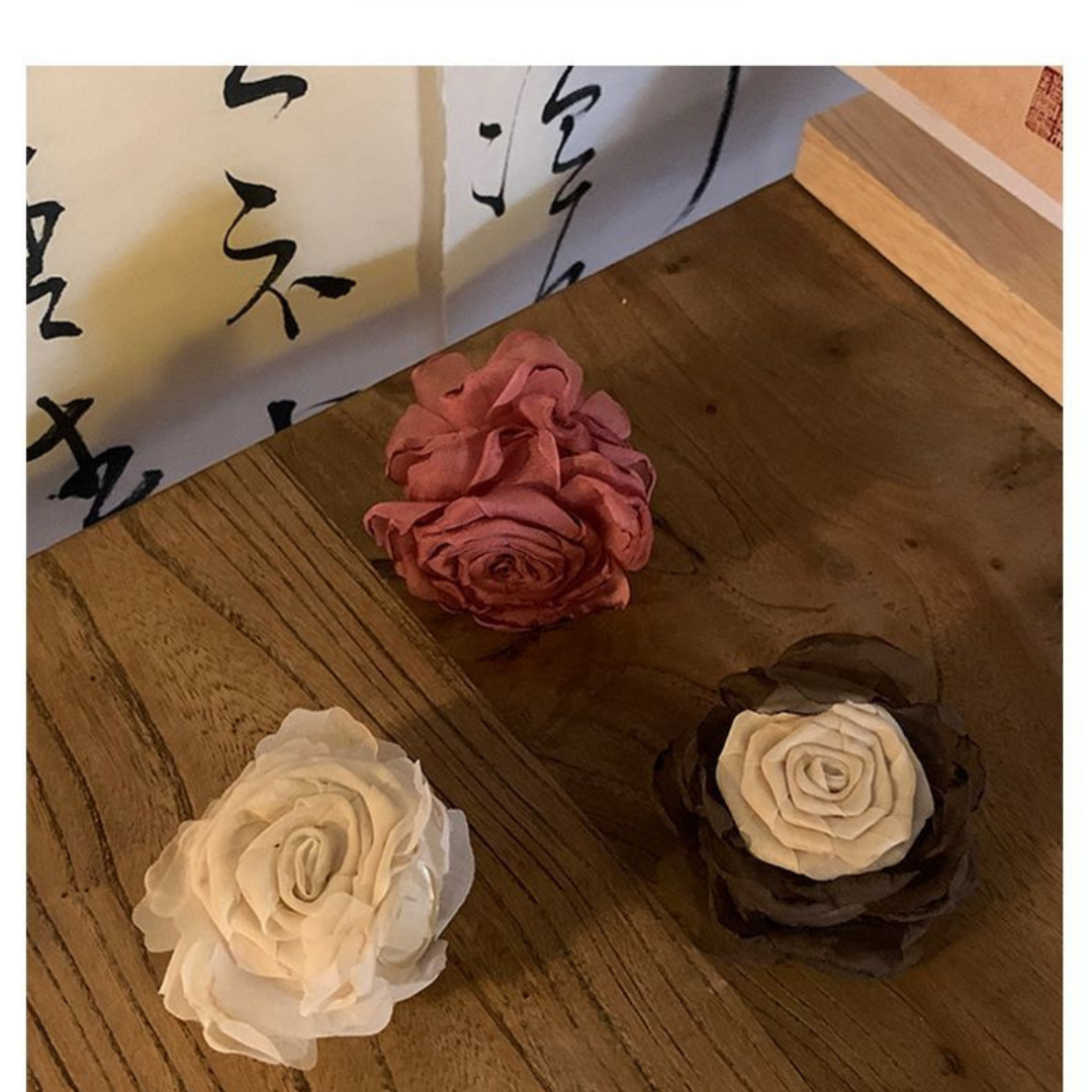 Camellia Flower Claw Clip – Elegant Hair Clip for Half-Up Styles