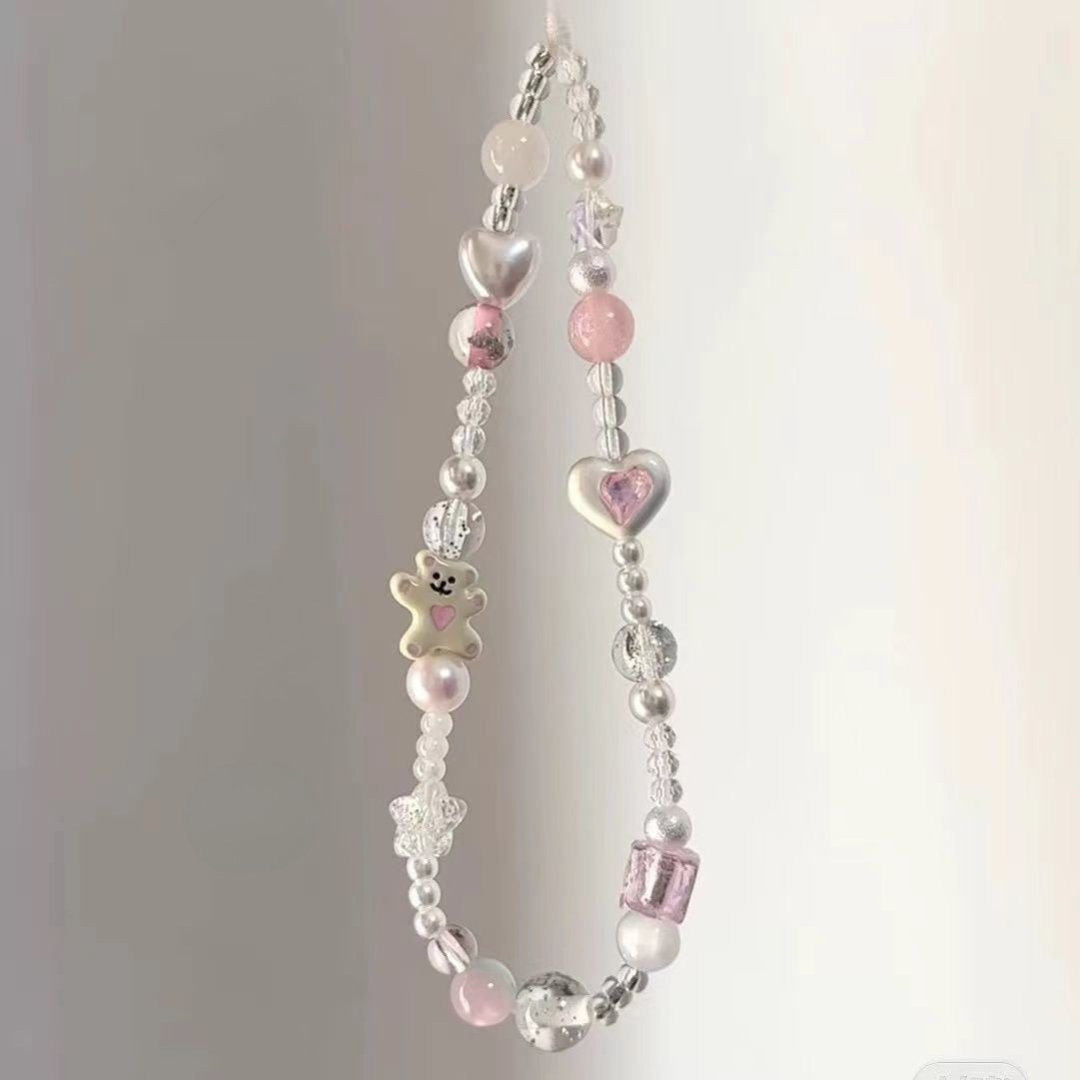 Bouncing Bear Beaded Phone Chain – Stylish & Anti-Lost Strap