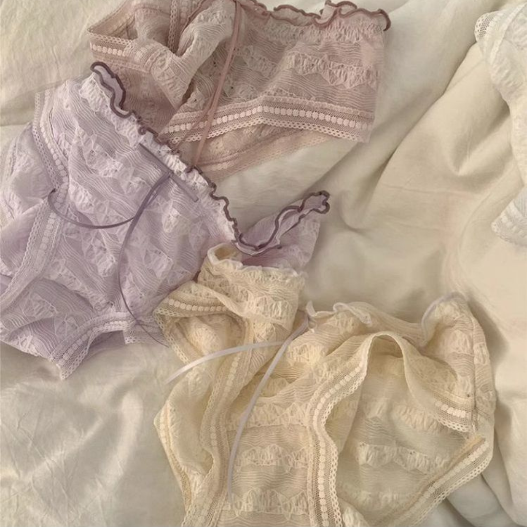 Low-Waist Ruffled Lace Panties with Embroidered Bow – Japanese Style Soft Breathable Briefs