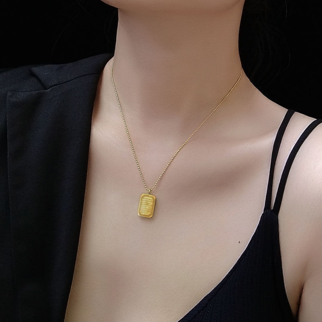 Titanium Steel Pendant Necklace – Elegant Minimalist Design for Women