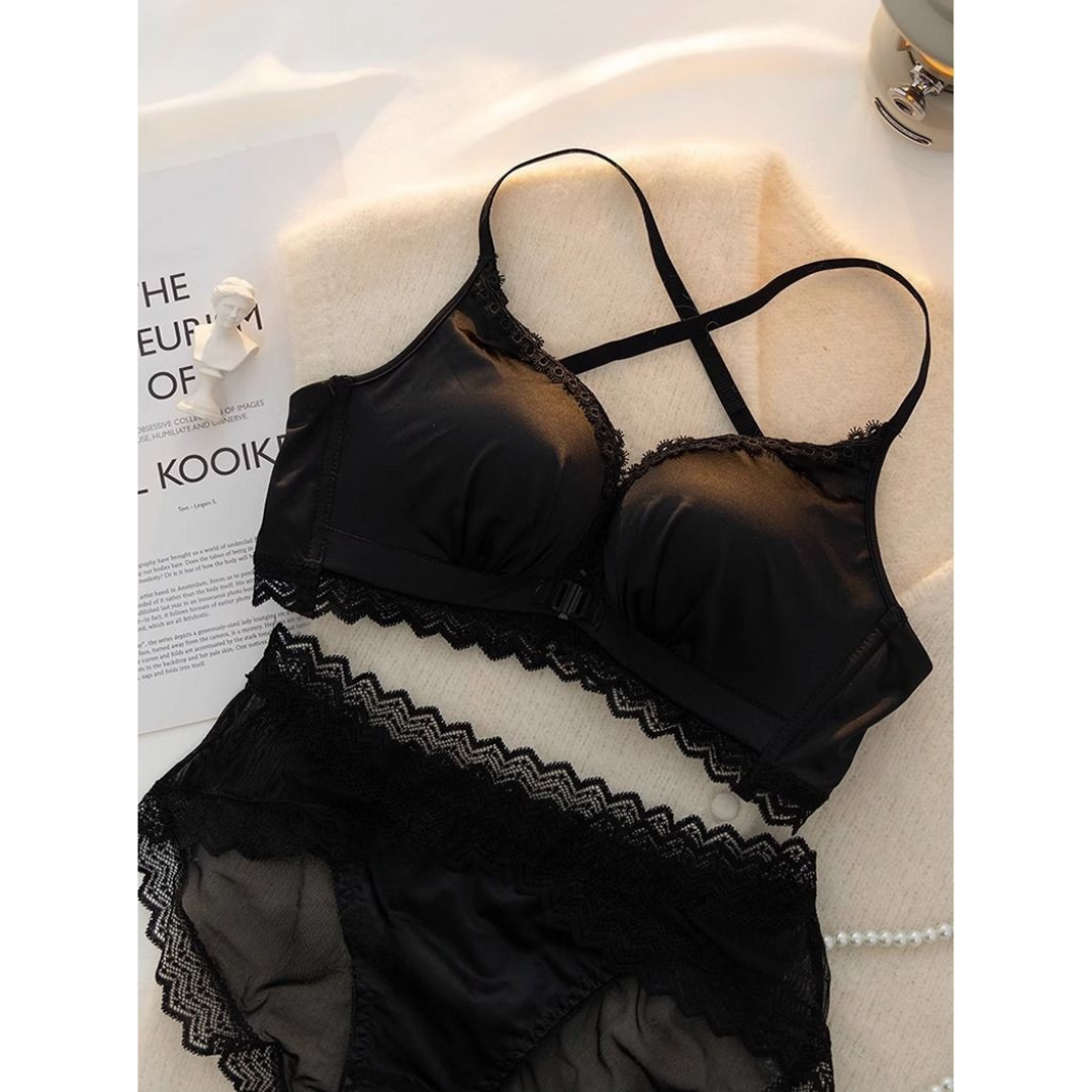 Front Closure Wireless Push-Up Bra – Thickened Padding, Beautiful Back Design