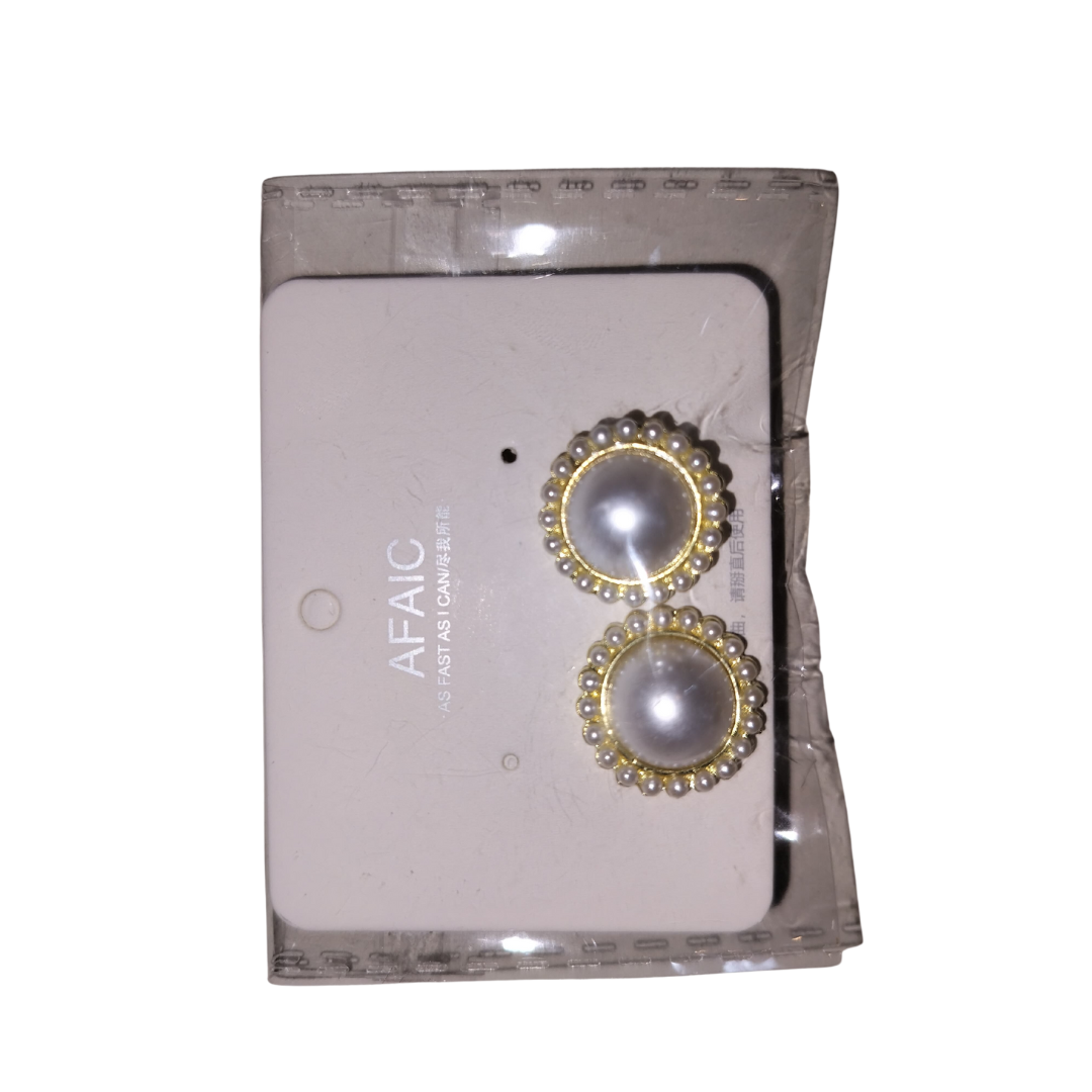 Pearl Stud Earrings Set - Unique Lightweight Luxury Design