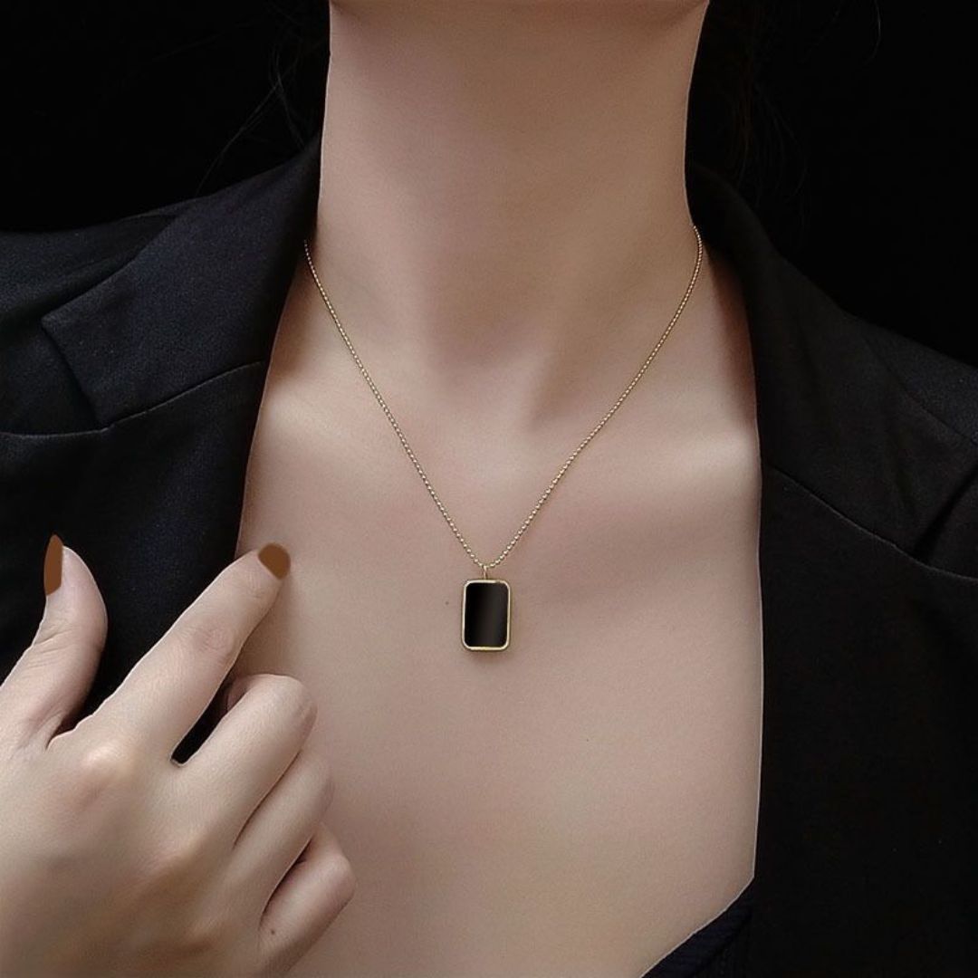Titanium Steel Pendant Necklace – Elegant Minimalist Design for Women