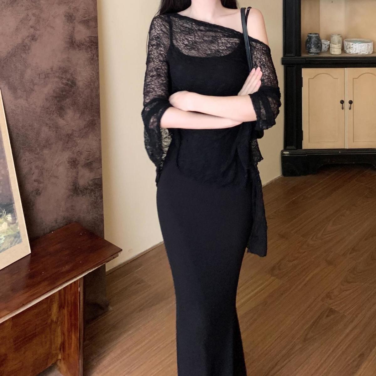 Sweet Spicy Spaghetti Strap Fishtail Dress Set with Lightweight Shawl