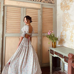 Niche Design Backless Floral Seaside Dress for Women – Elegant Flowy Vacation Style