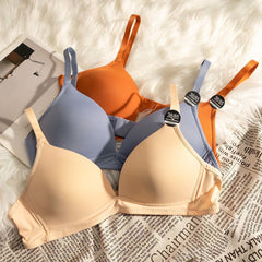 Simple Triangle Cup Deep V Seamless Bra for Women – Light, Thin, Wire-Free Comfort
